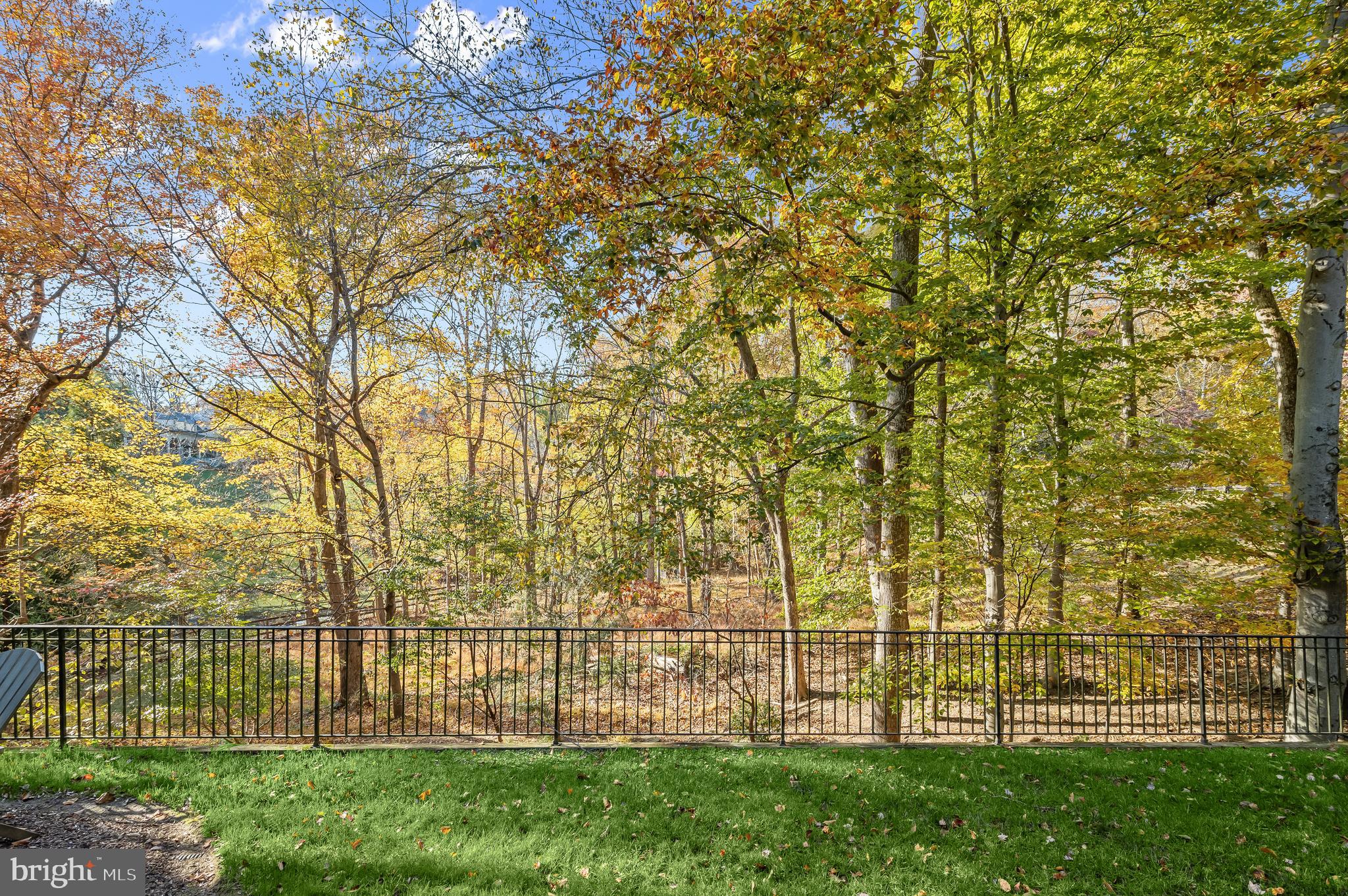 RIVER FALLS - Residential