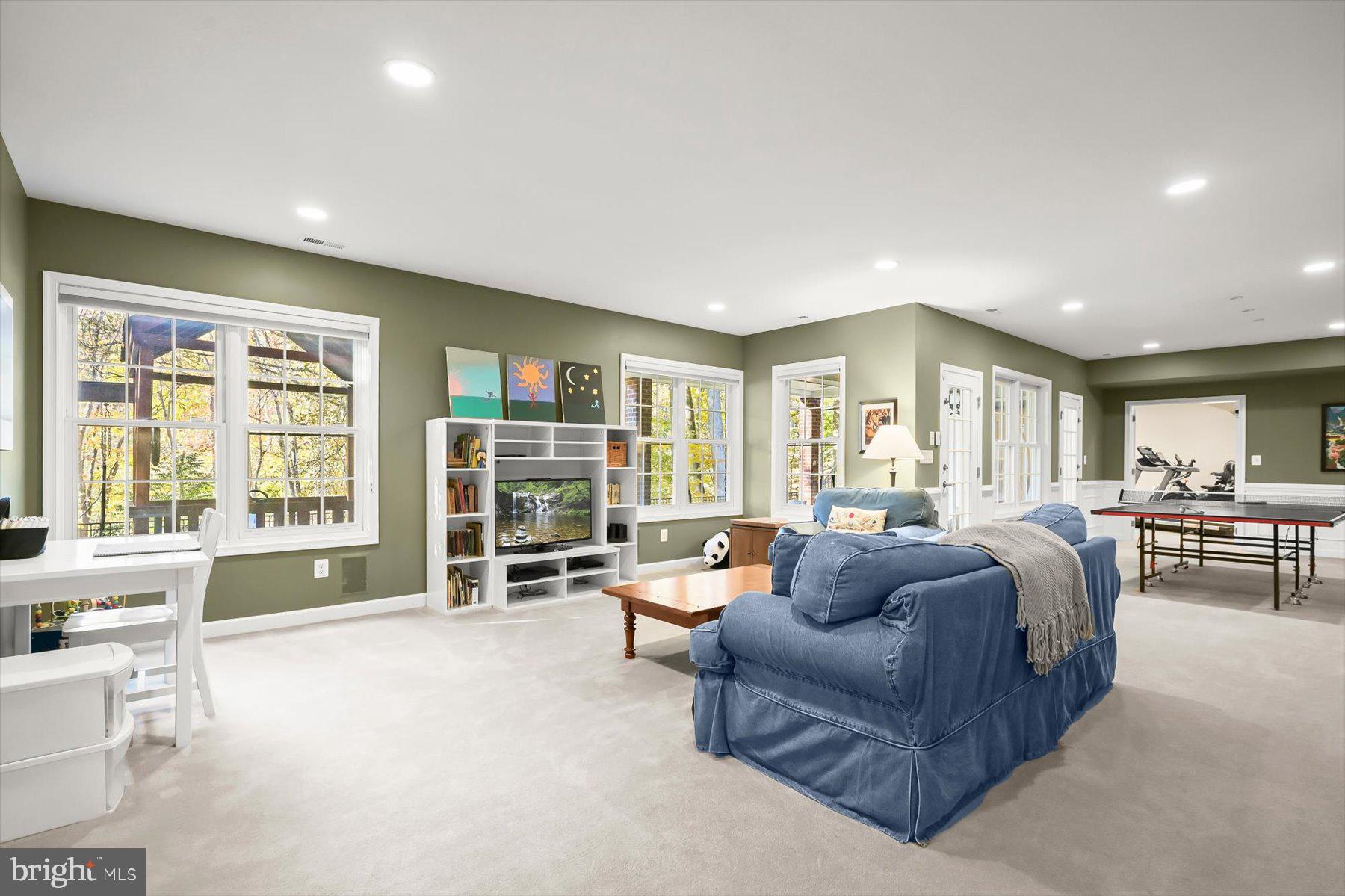 RIVER FALLS - Residential