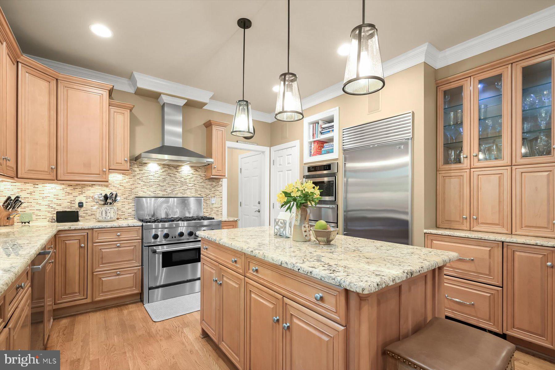 RIVER FALLS - Residential