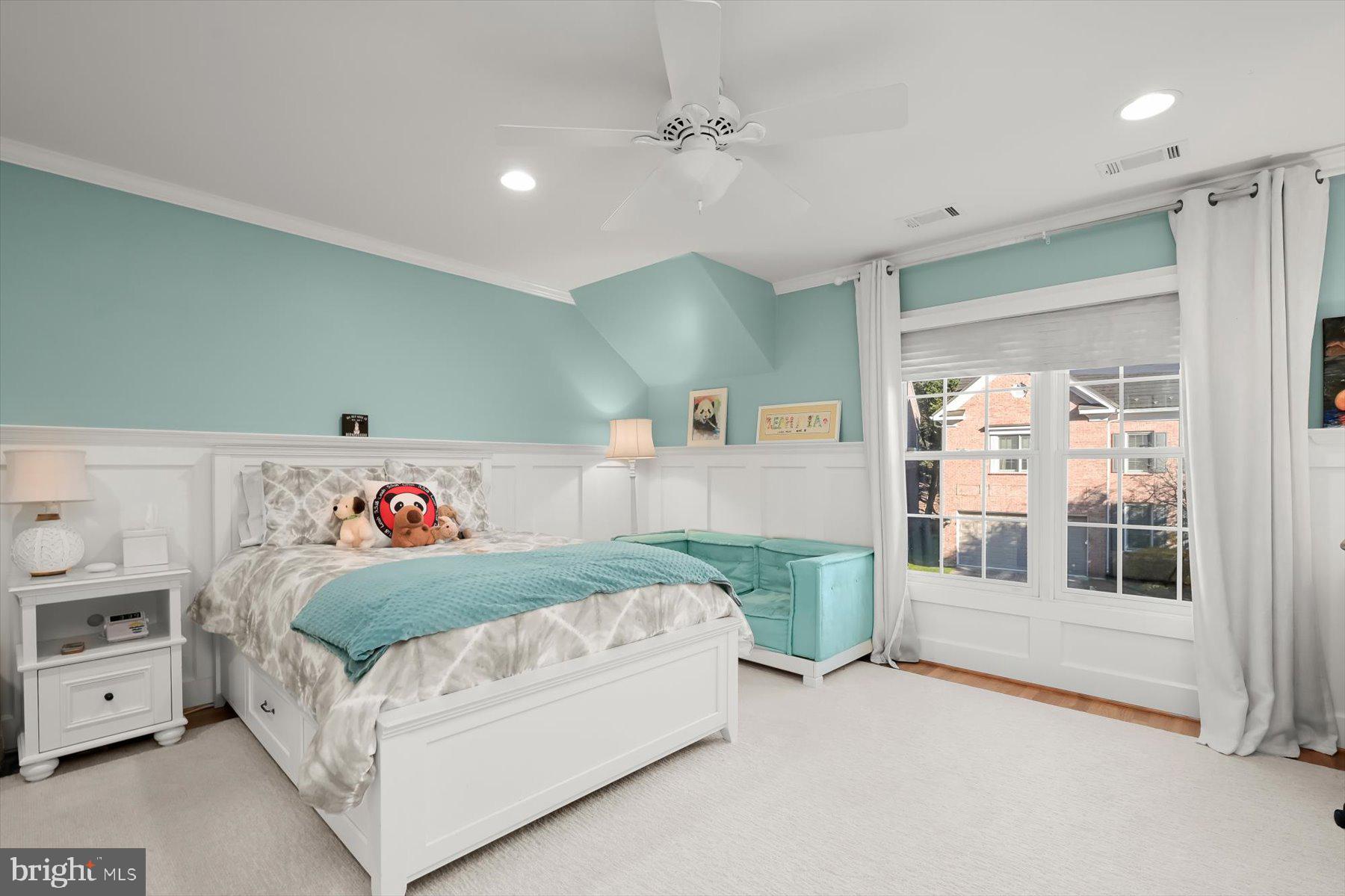 RIVER FALLS - Residential