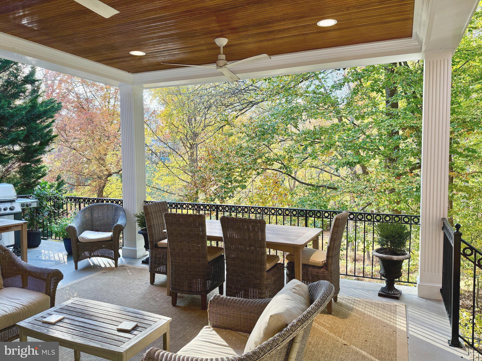 RIVER FALLS - Residential