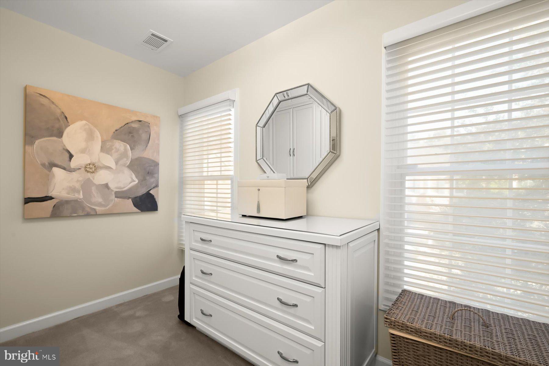 RIVER FALLS - Residential