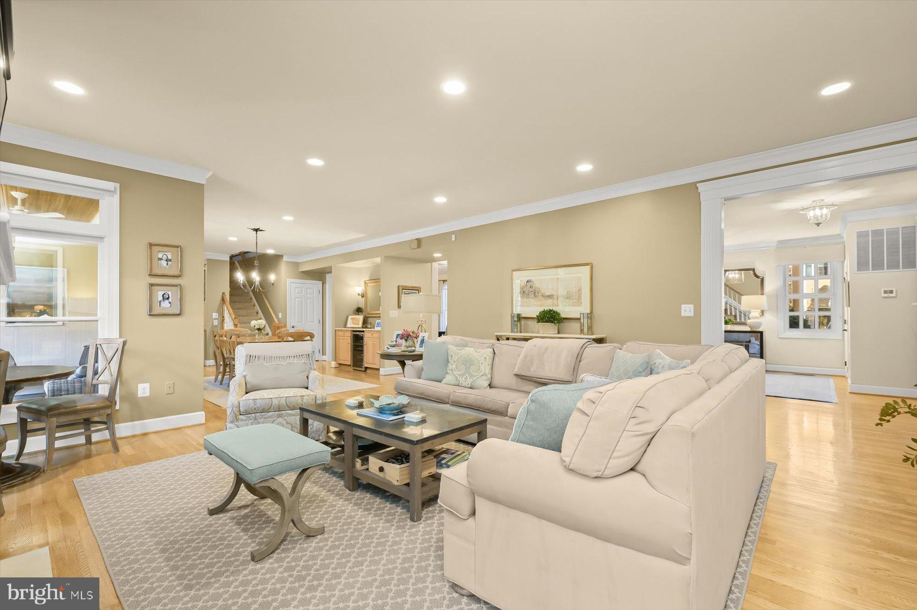 RIVER FALLS - Residential