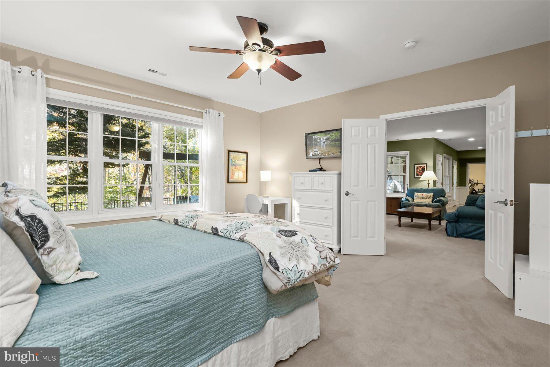 RIVER FALLS - Residential