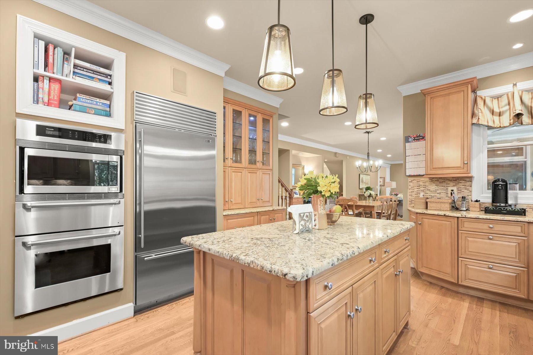 RIVER FALLS - Residential