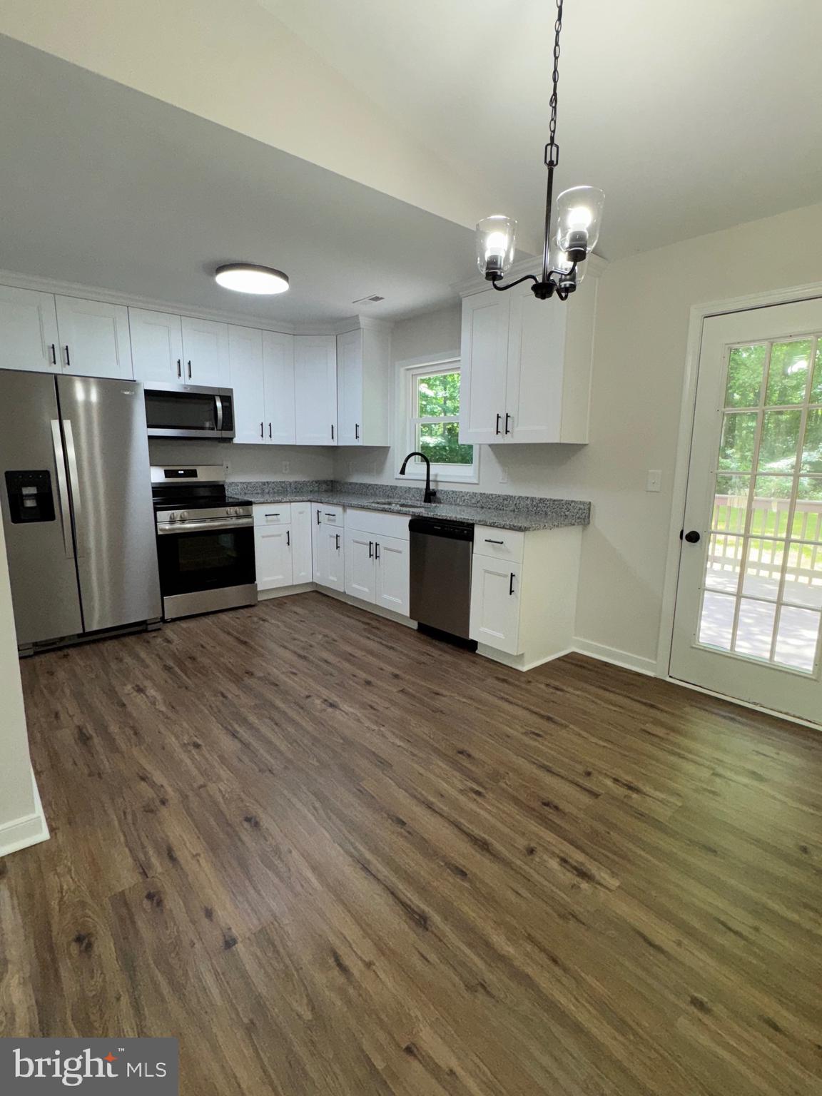 STRATFORD HARBOUR - Residential