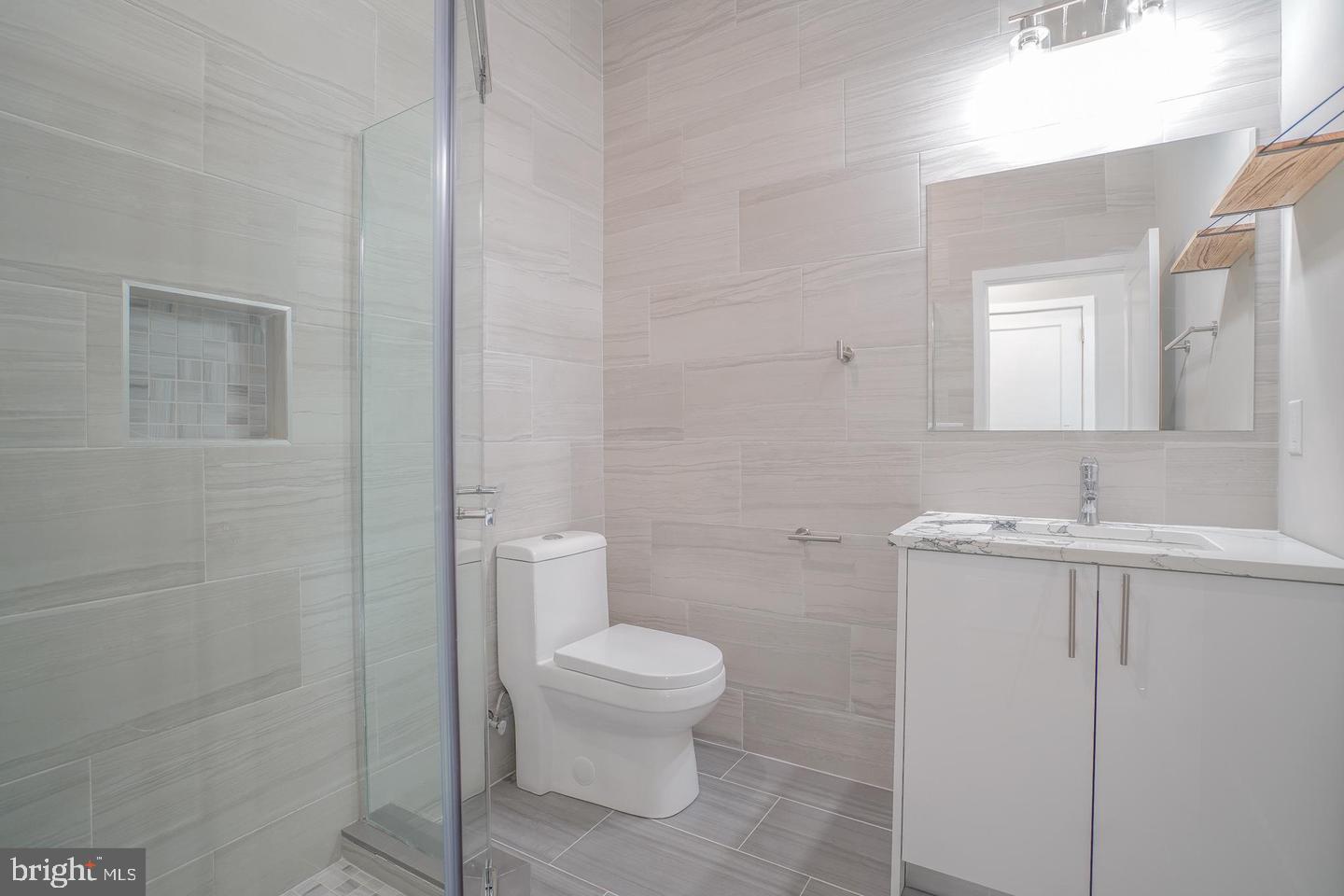 NORTHERN LIBERTIES - Commercial Sale