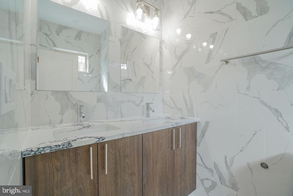 Photo of 1068 N Front Street, PHILADELPHIA, PA 19123 (MLS # PAPH2472142)