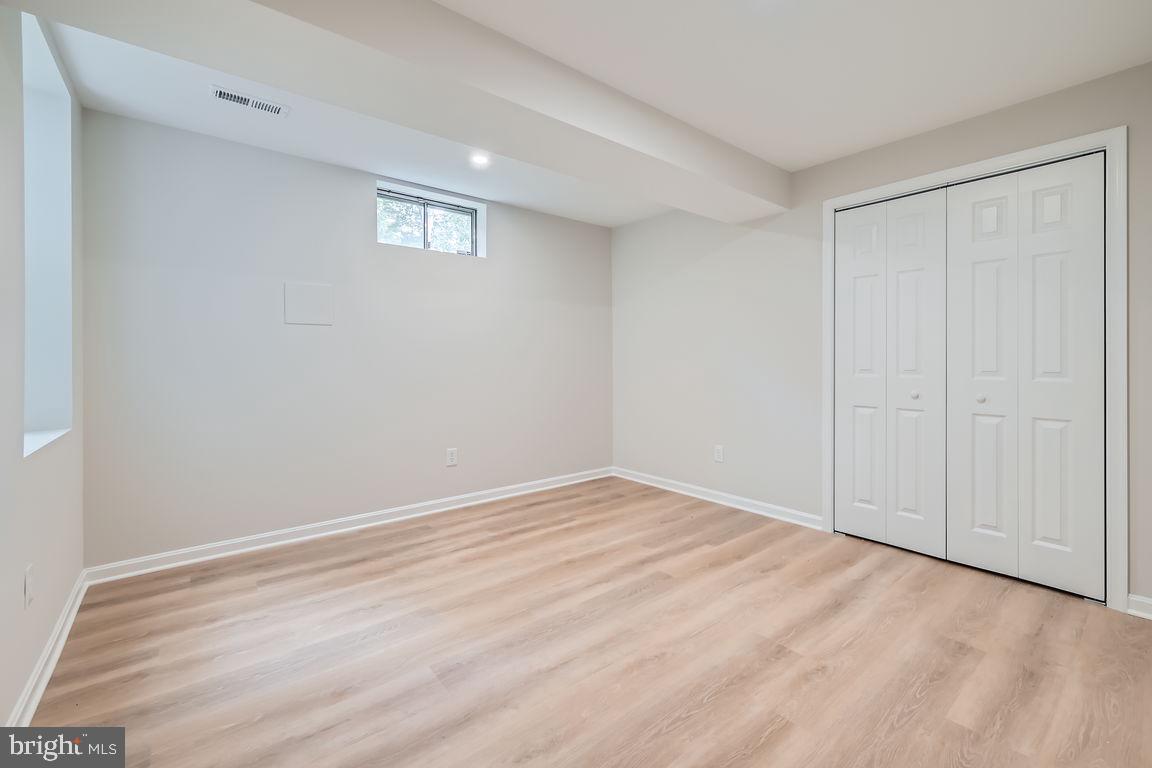 FAIRWIND FARMS - Residential Lease