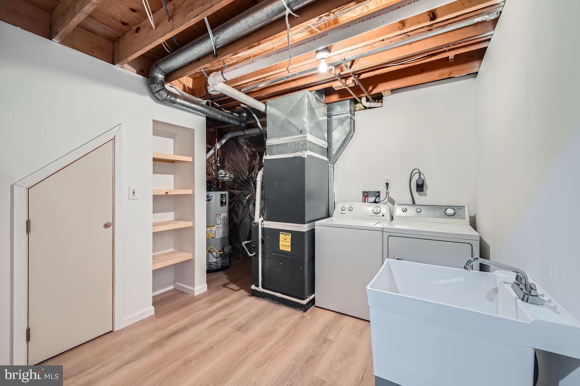 FAIRWIND FARMS - Residential Lease