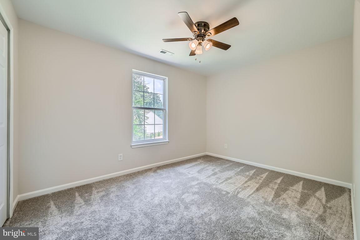 FAIRWIND FARMS - Residential Lease