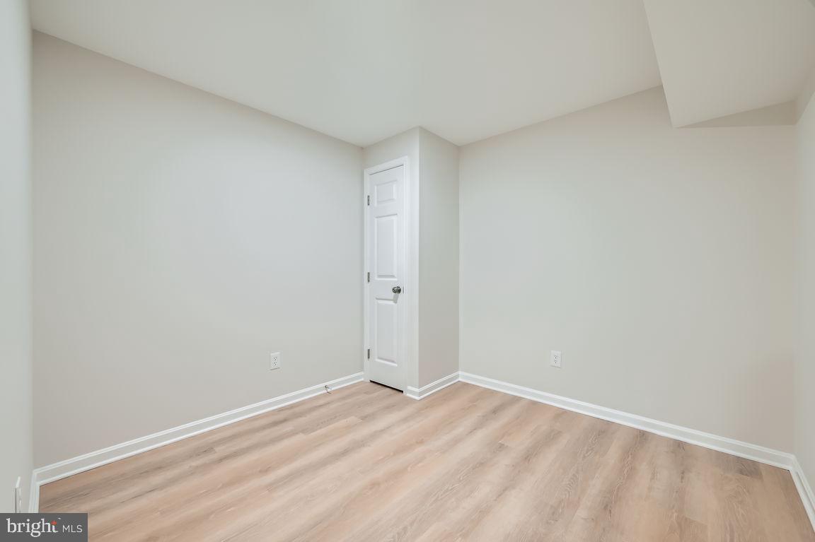 FAIRWIND FARMS - Residential Lease