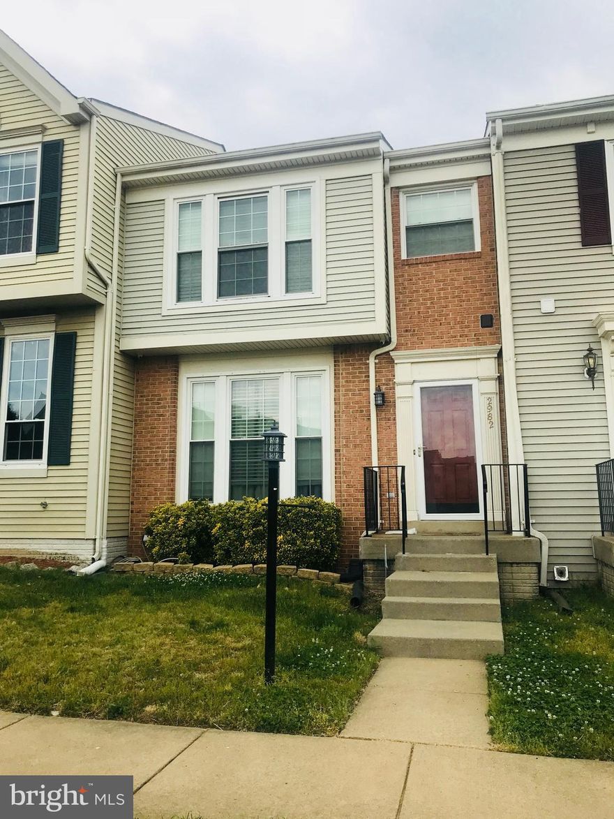 Living room and dining room with hardwood floors. Entertain on the deck just off of the large eat in kitchen that features granite counters & stainless steel appliances.Master bedroom has a full bath.Lower level is finished w/a recroom,3rd bathroom and possible 4th bedroom or Den in basement.Fenced in backyard w/patio.3 pools,play grounds,club house,Racquet club and more!