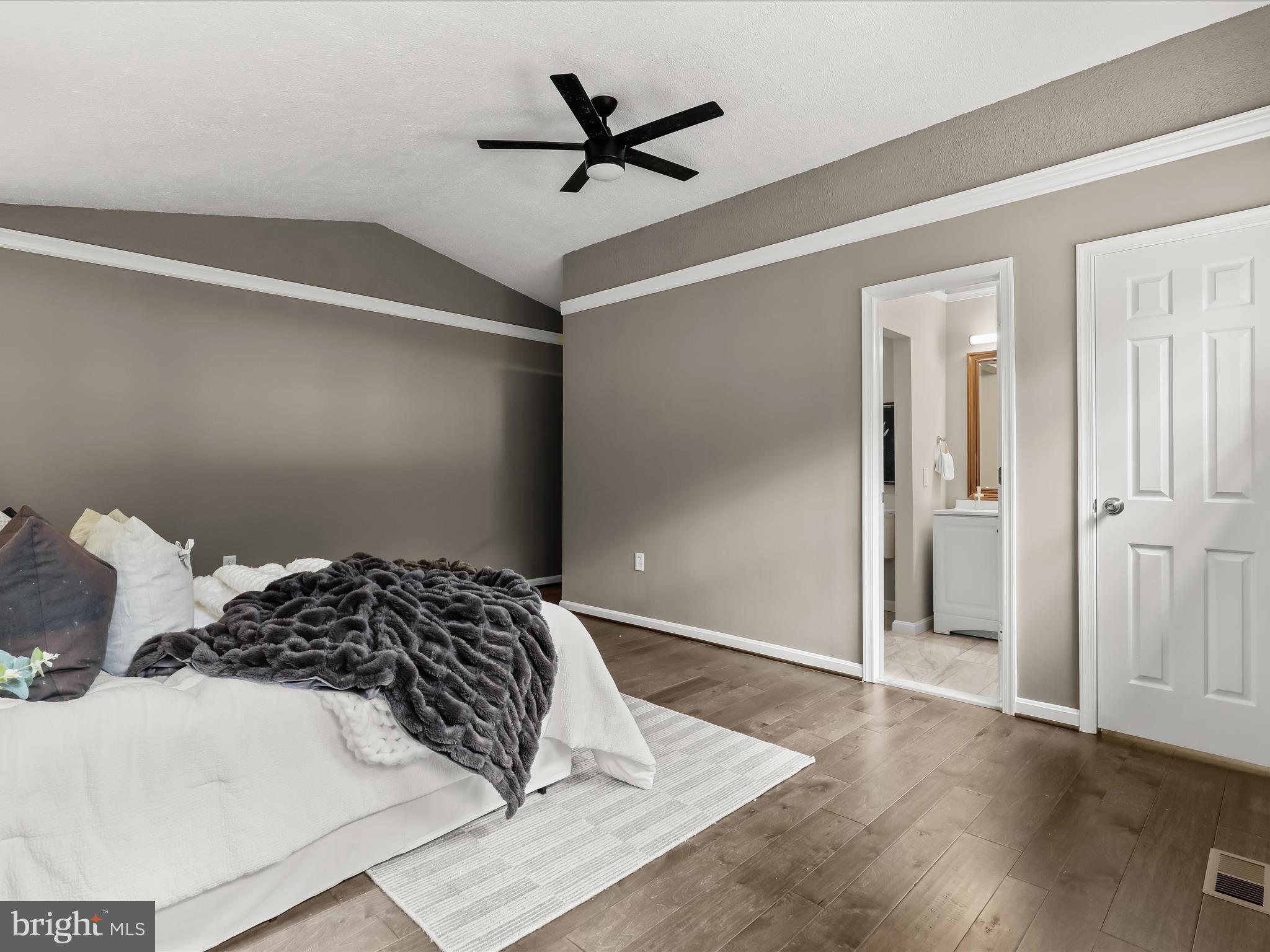 VILLAGE OF OWEN BROWN - Residential