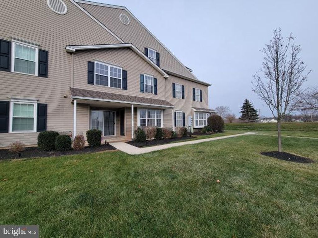 Photo of 5506 Drawbridge Court, ROYERSFORD, PA 19468 (MLS # PAMC2163336)