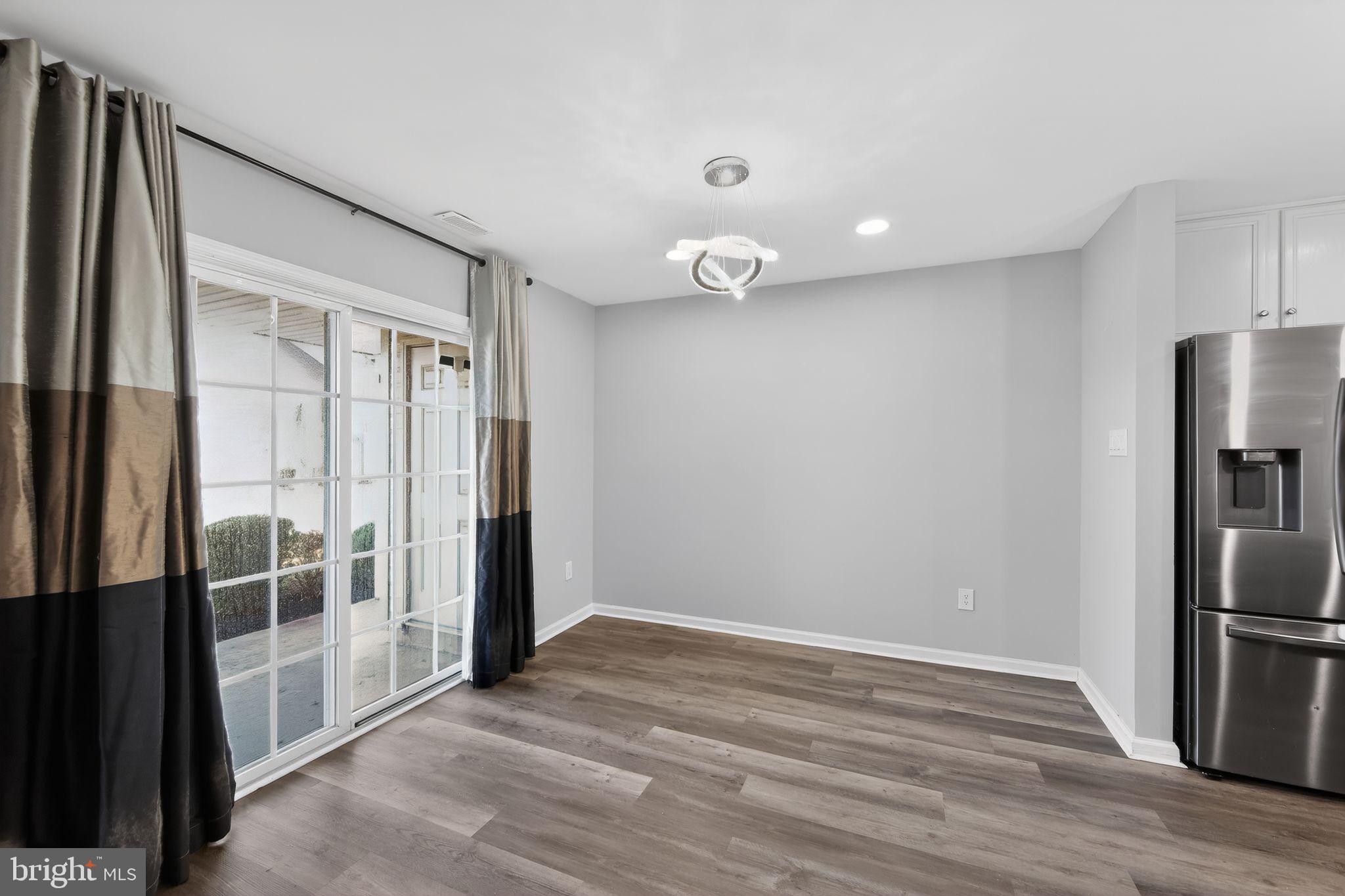 WATERFORD GREENE - Residential