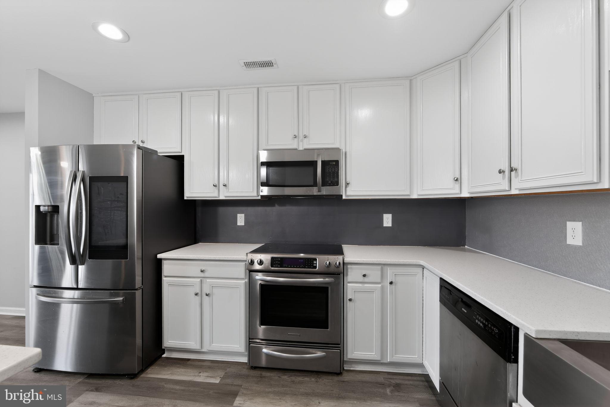 WATERFORD GREENE - Residential