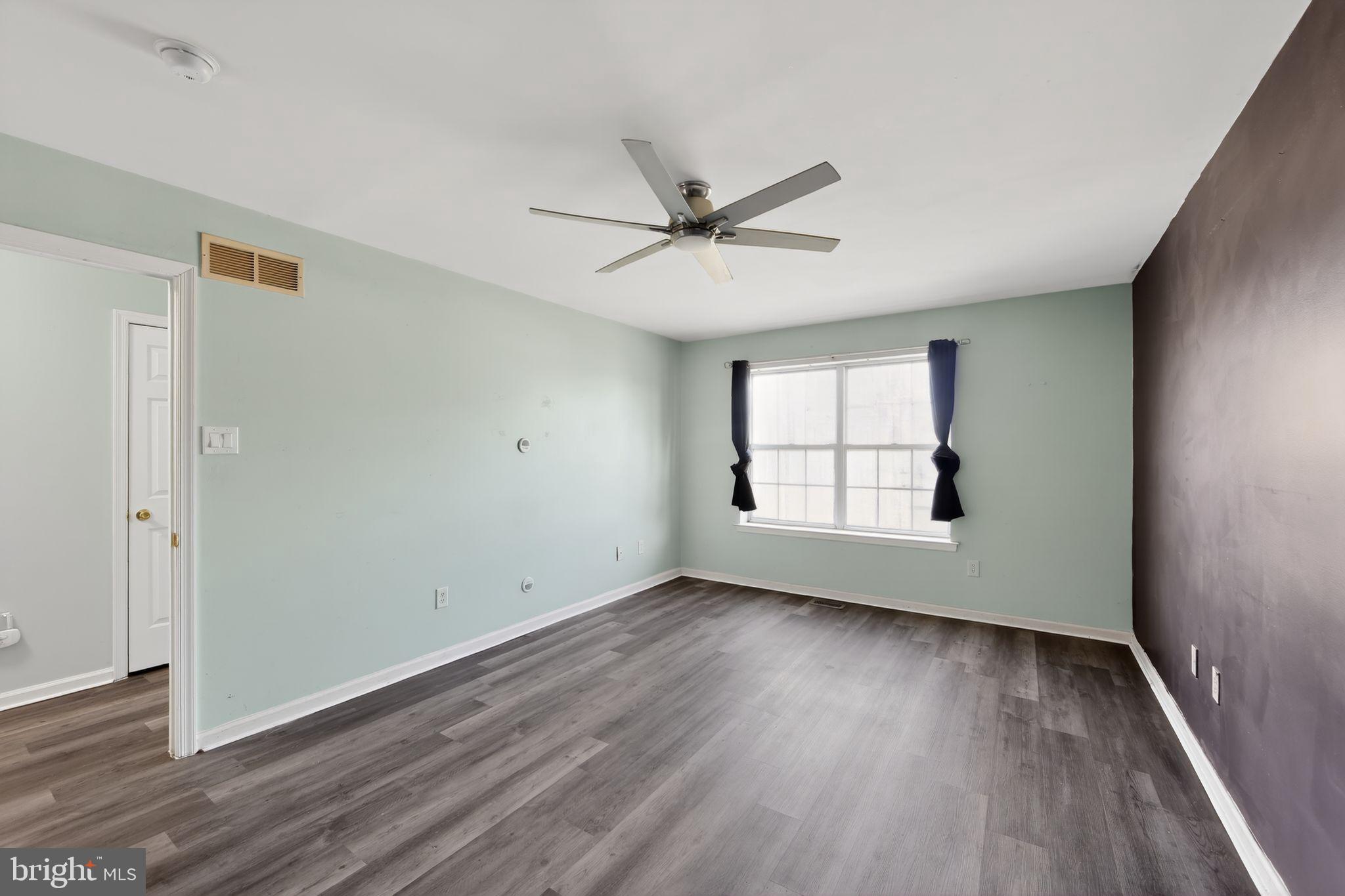 WATERFORD GREENE - Residential