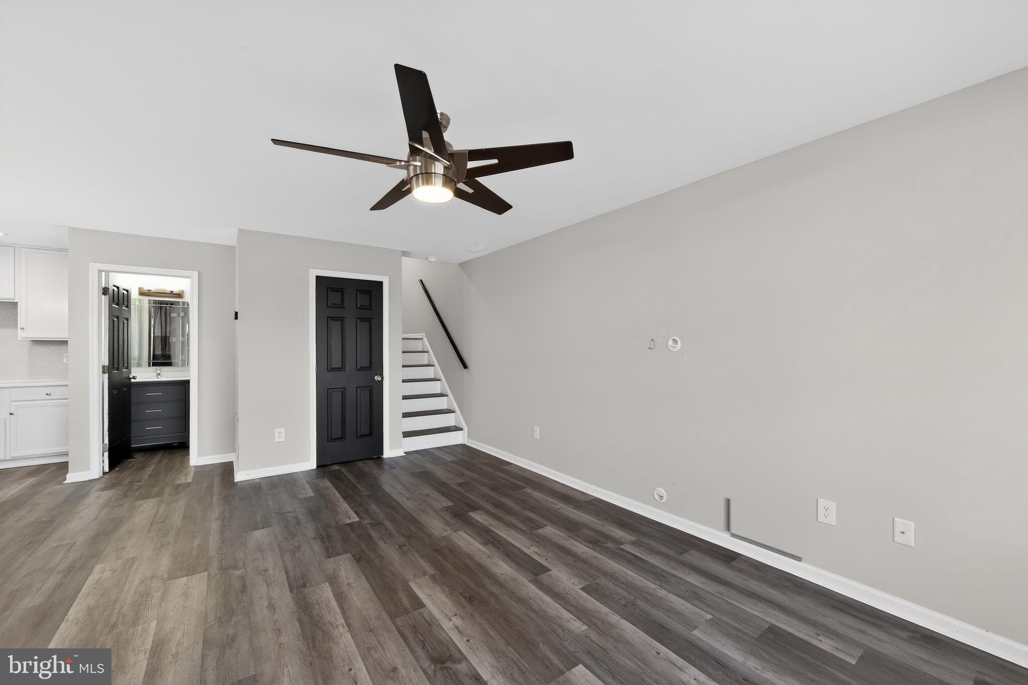 WATERFORD GREENE - Residential