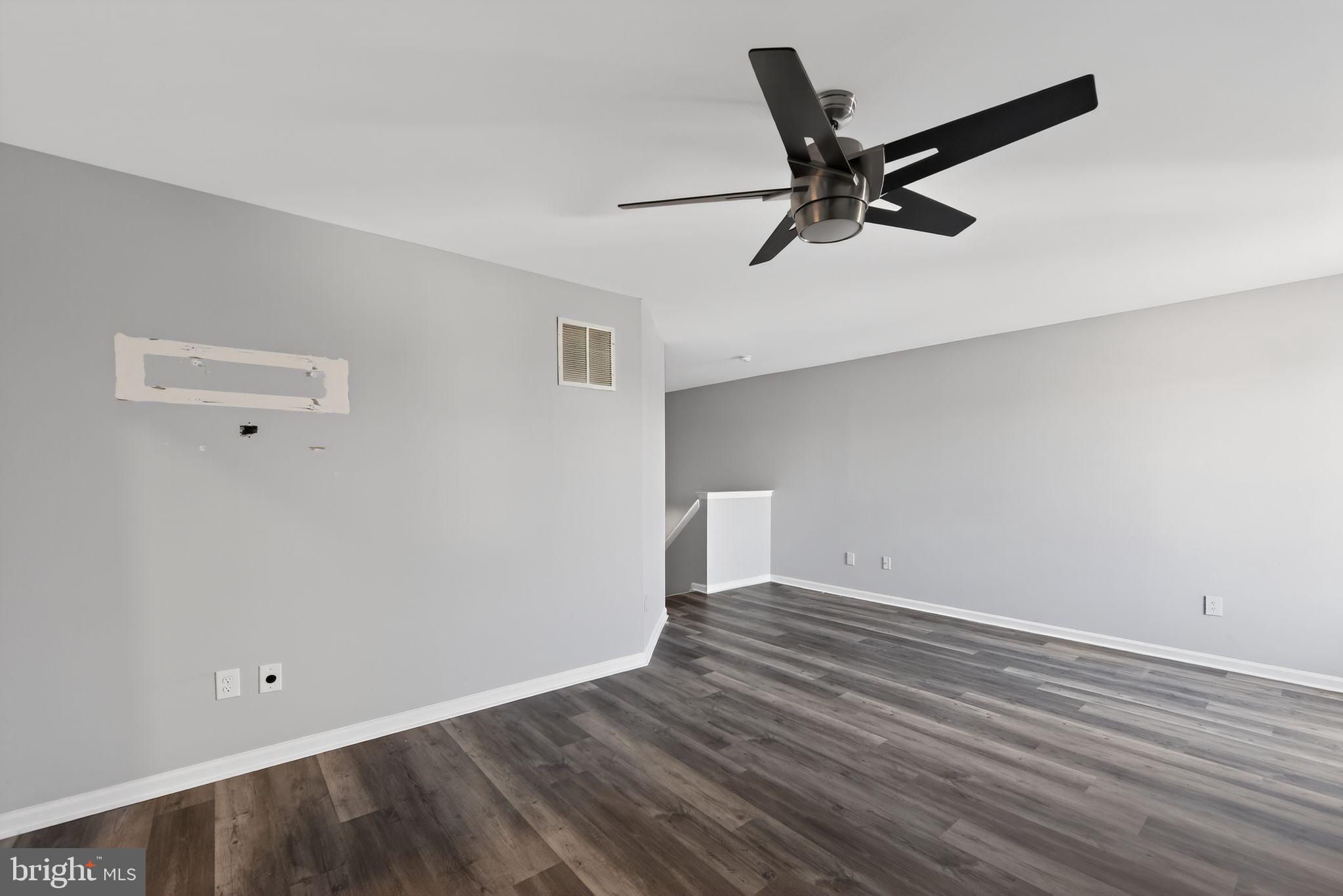 WATERFORD GREENE - Residential