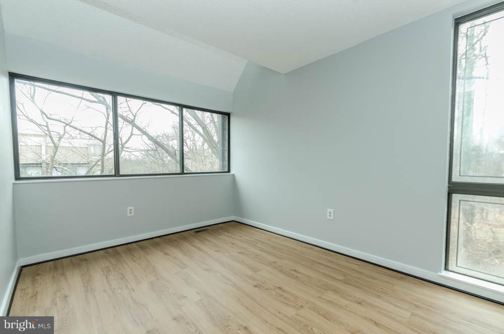 COLD SPRING NEWTOWN - Residential Lease