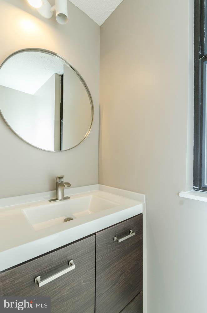 COLD SPRING NEWTOWN - Residential Lease