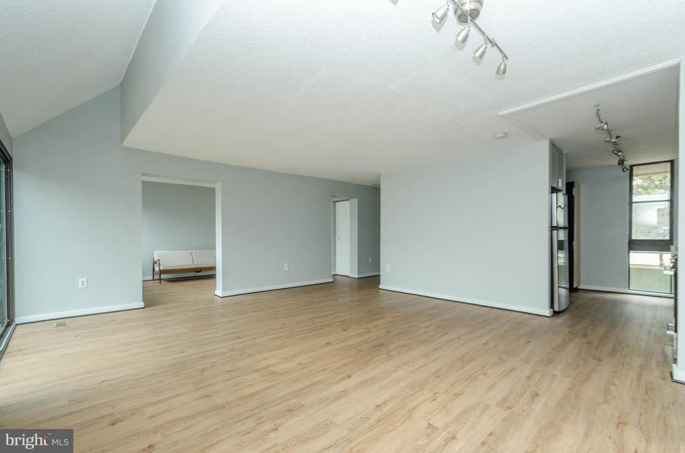 COLD SPRING NEWTOWN - Residential Lease