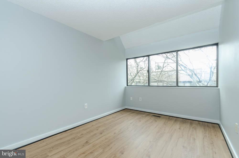 COLD SPRING NEWTOWN - Residential Lease