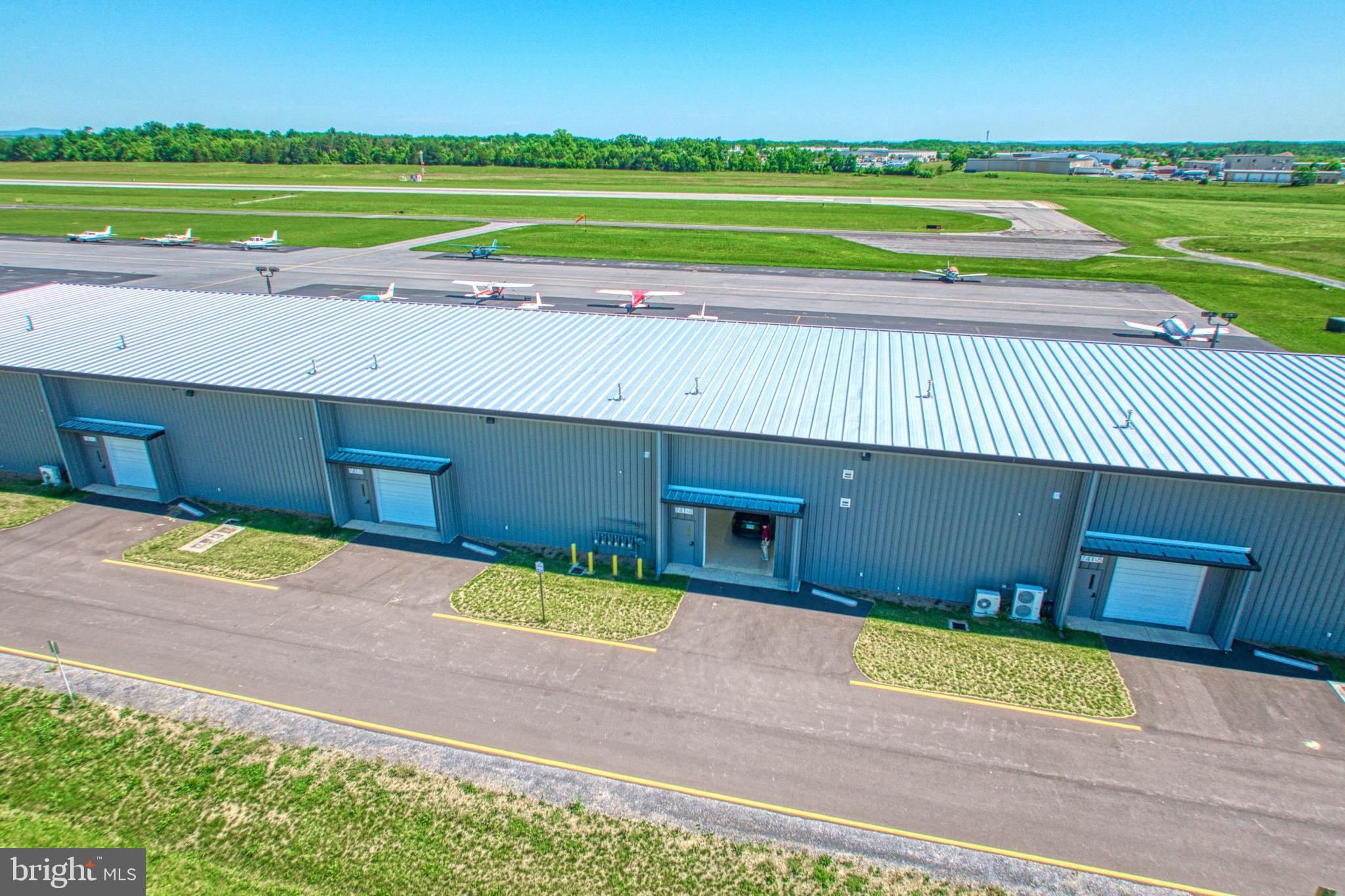 741 AIRPORT RD 2