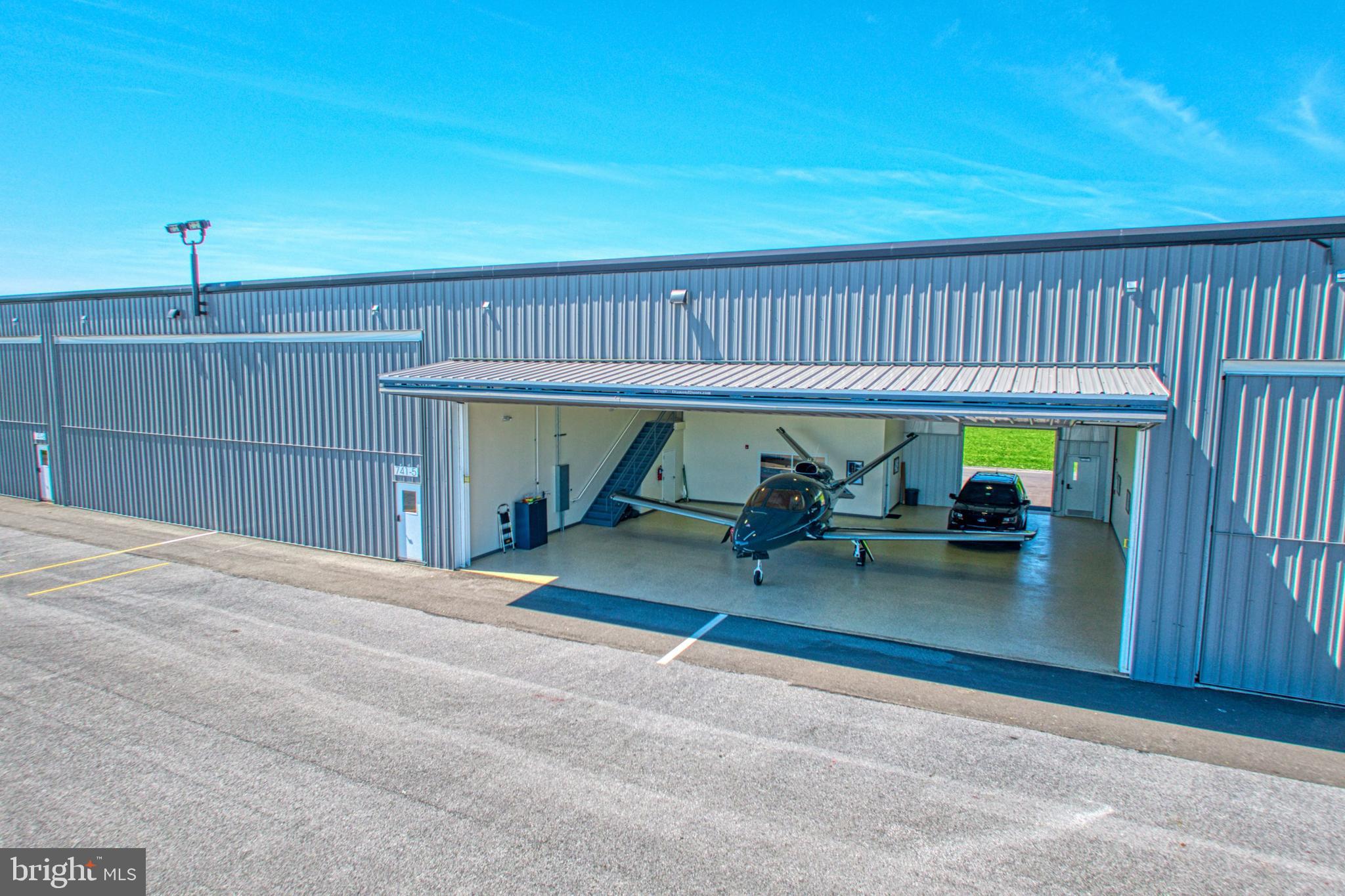 741 AIRPORT RD 2