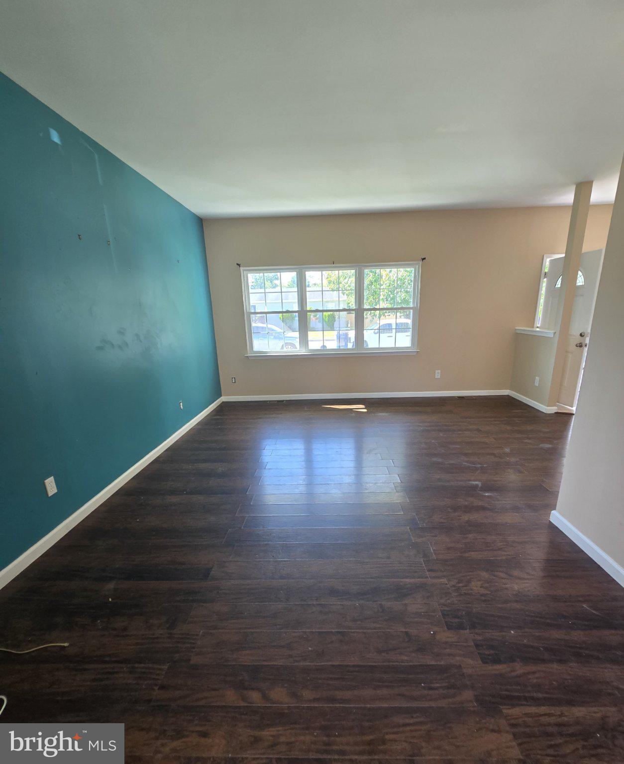 138 W THOMPSON AVE AVENUE