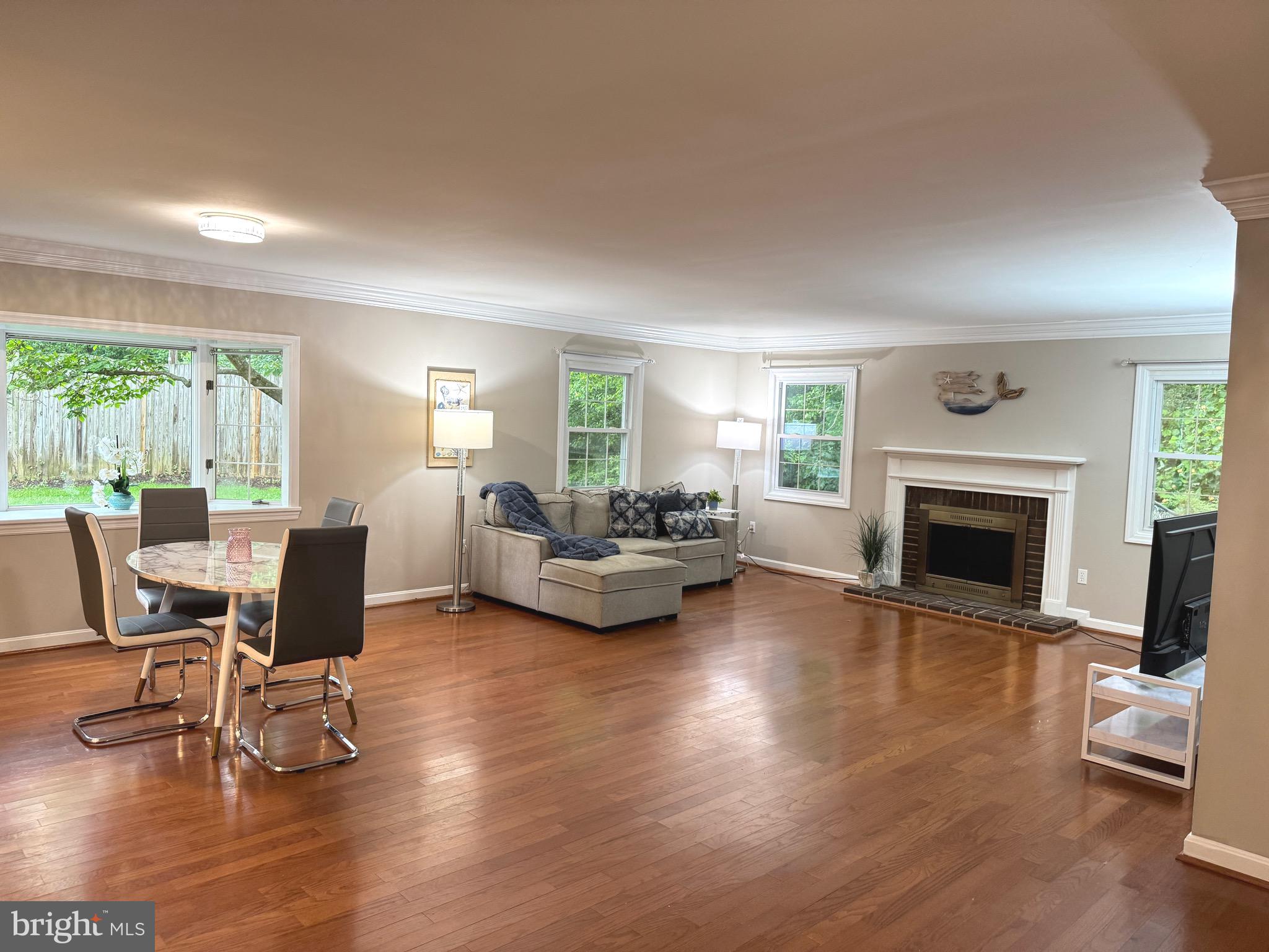 13030 MAPLE VIEW LANE