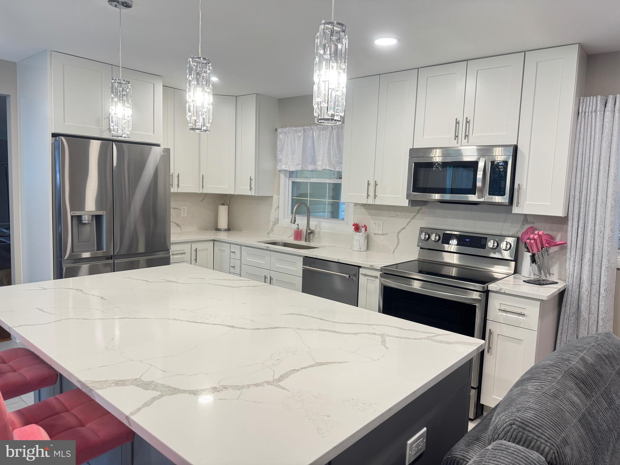 13030 MAPLE VIEW LANE