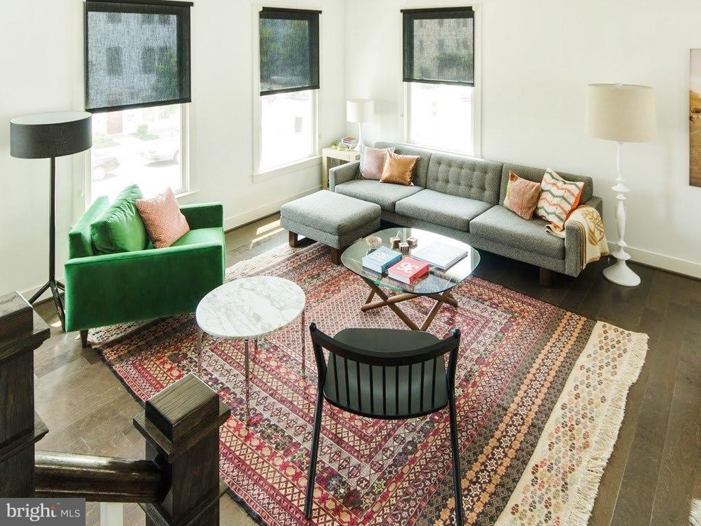 OLD TOWN COMMONS - Residential Lease