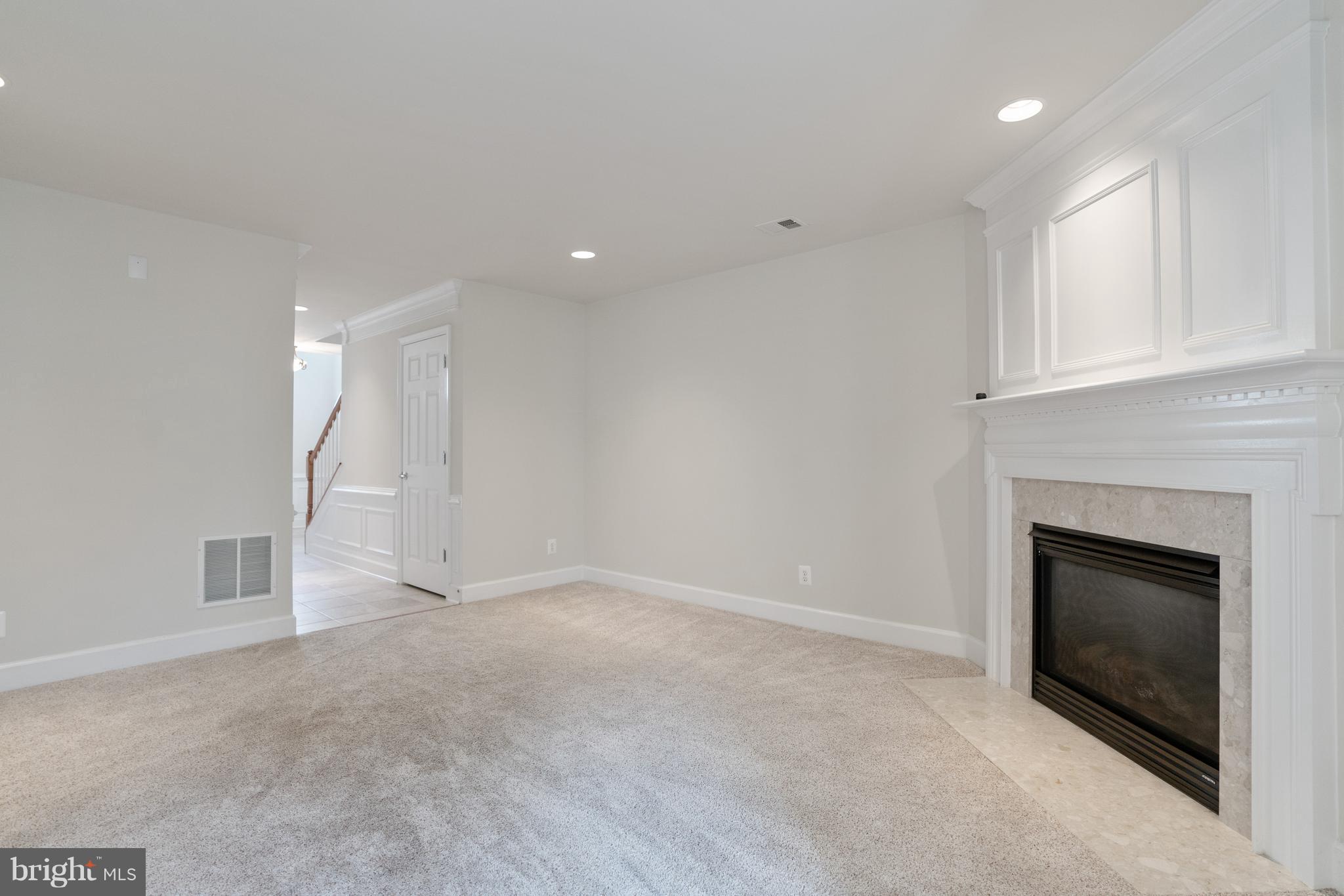 POTOMAC CLUB - Residential