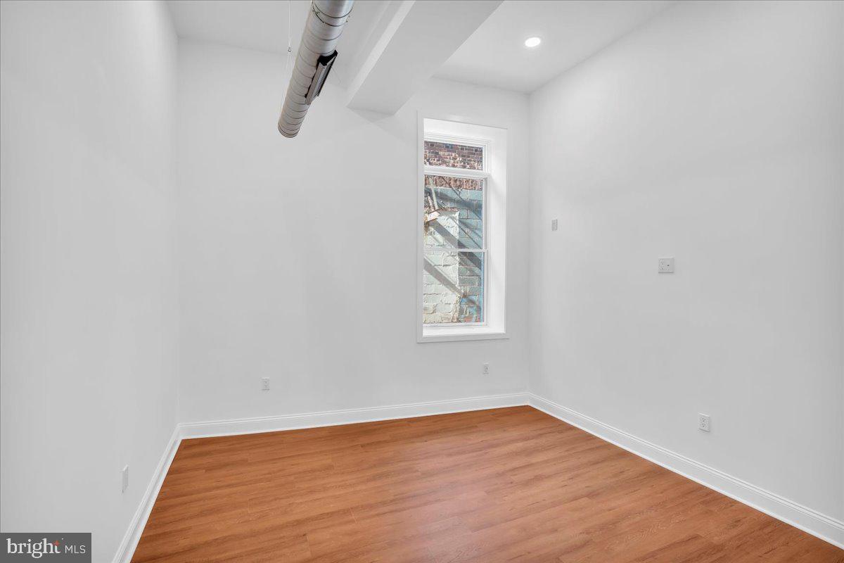 FAIRMOUNT - Residential Lease