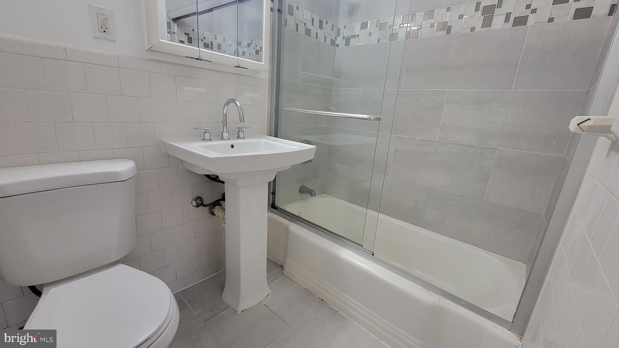 THE SEASONS - Residential Lease