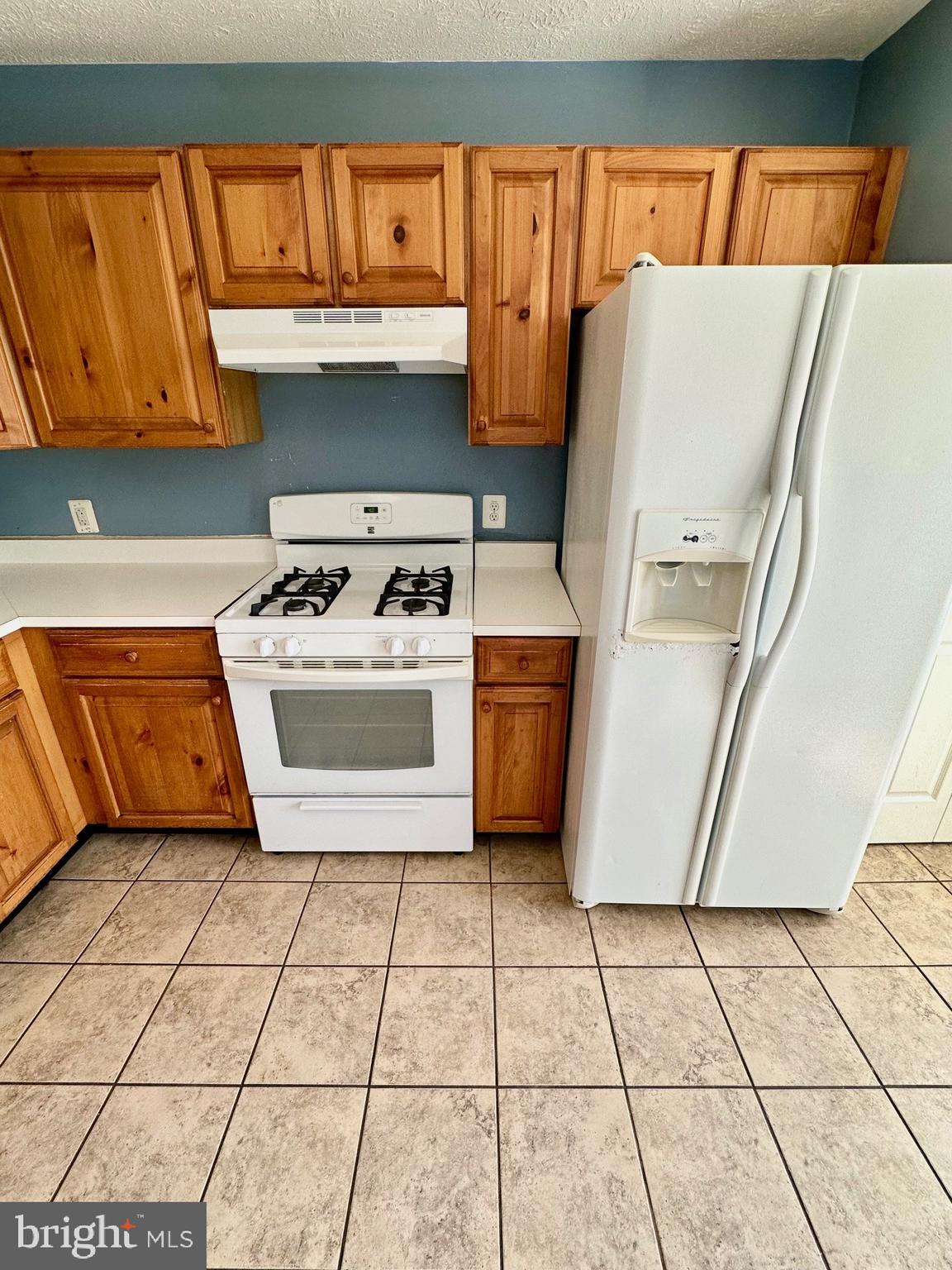 PARK RIDGE - Residential Lease