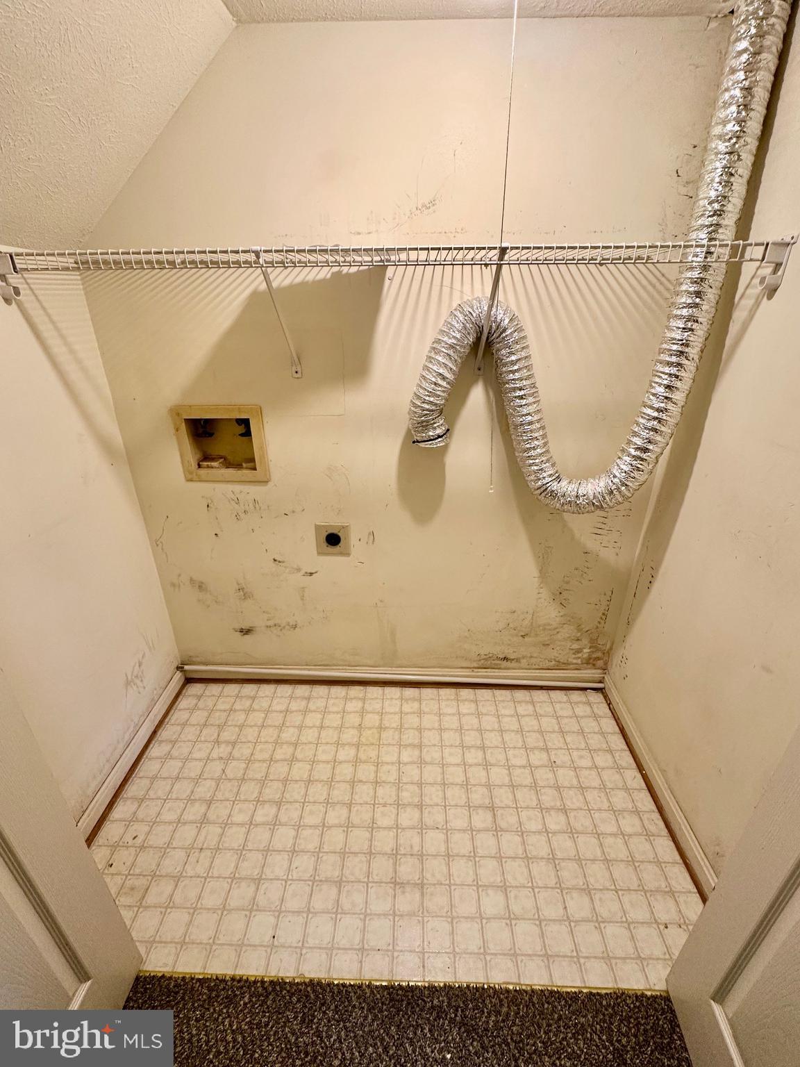 PARK RIDGE - Residential Lease