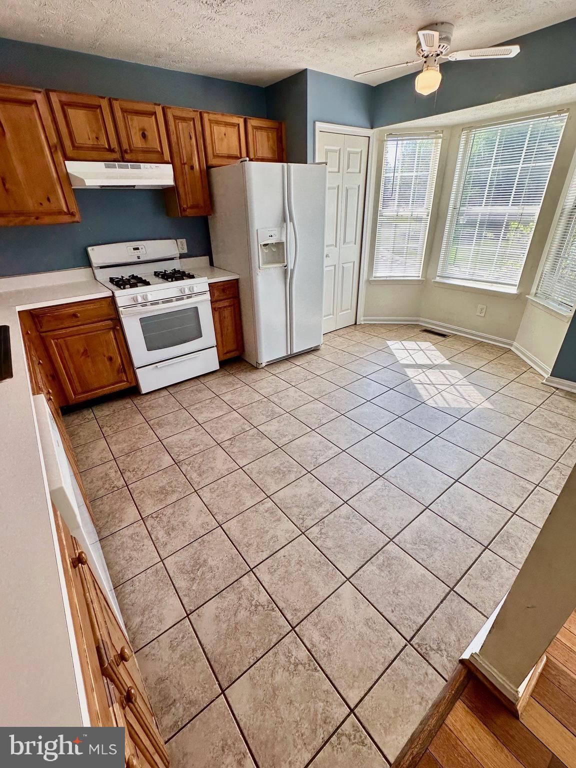 PARK RIDGE - Residential Lease