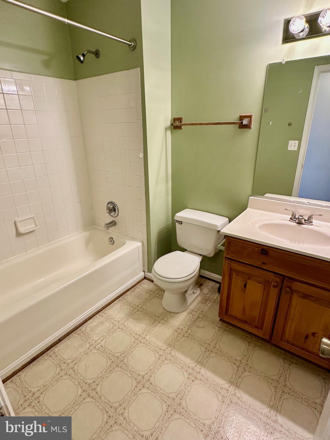 PARK RIDGE - Residential Lease