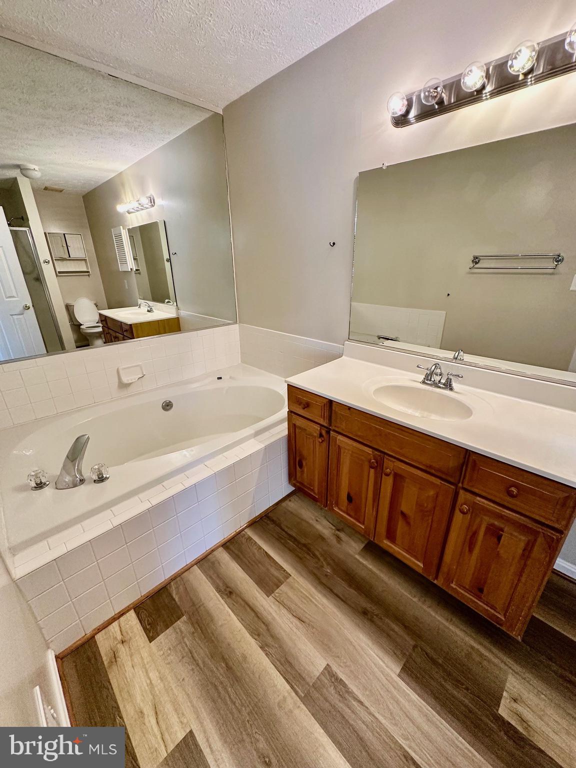 PARK RIDGE - Residential Lease