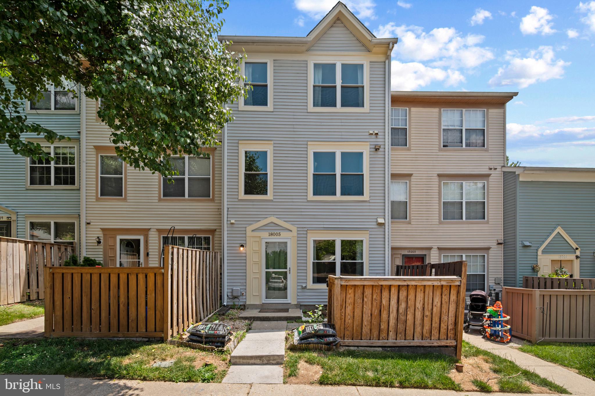 HOMELAND VILLAGE - Residential