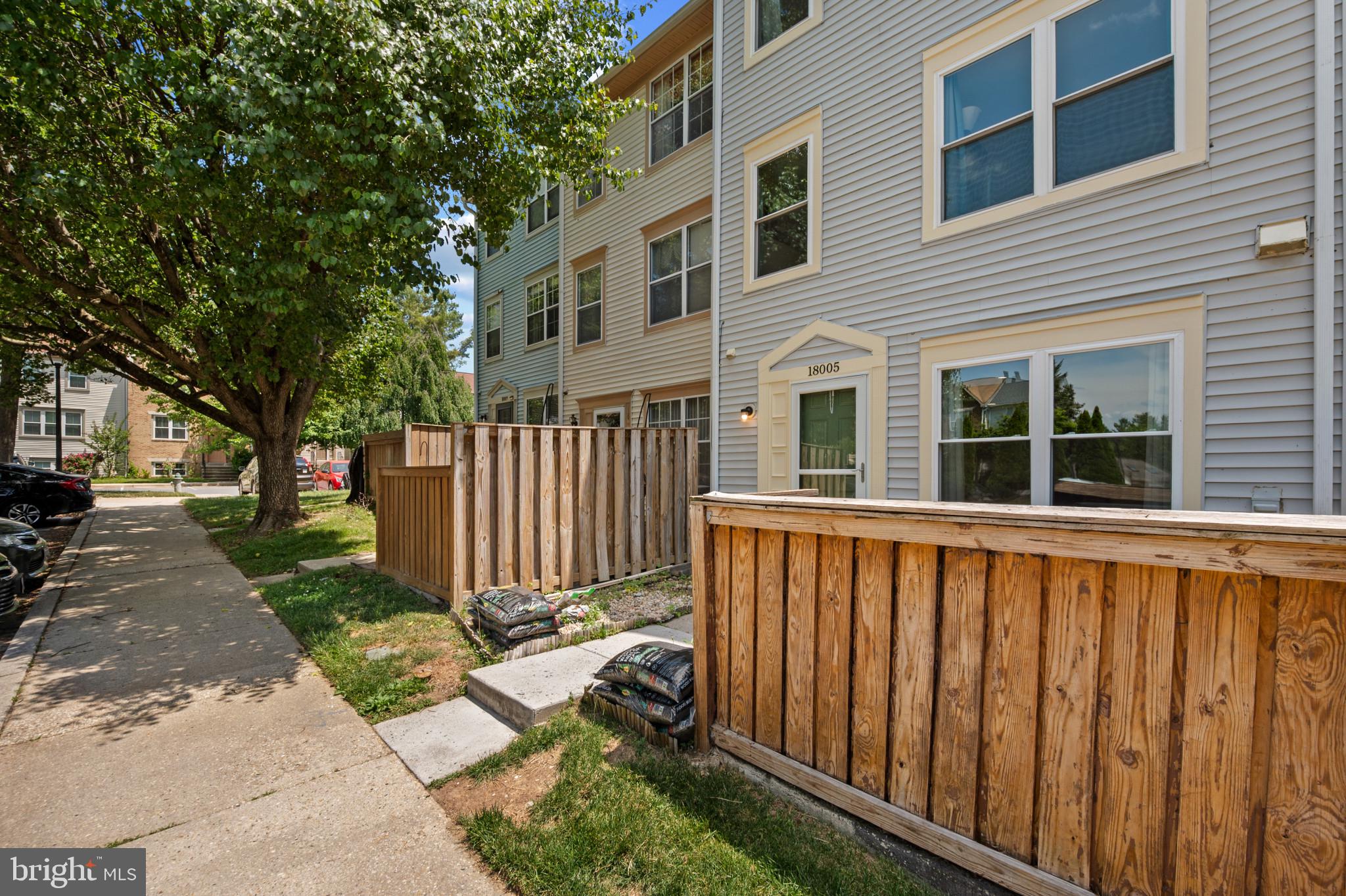HOMELAND VILLAGE - Residential