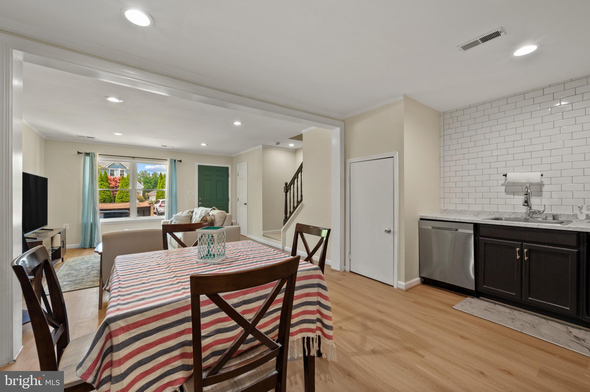 HOMELAND VILLAGE - Residential