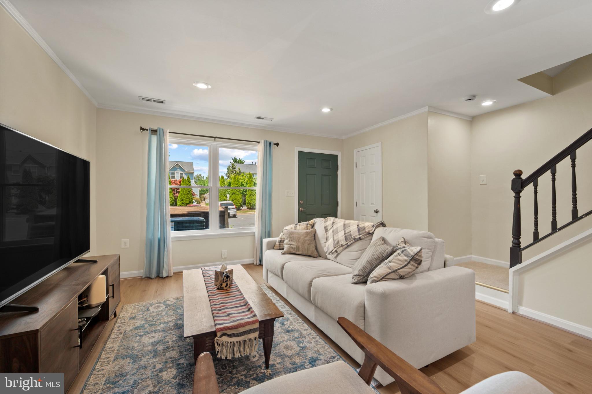 HOMELAND VILLAGE - Residential