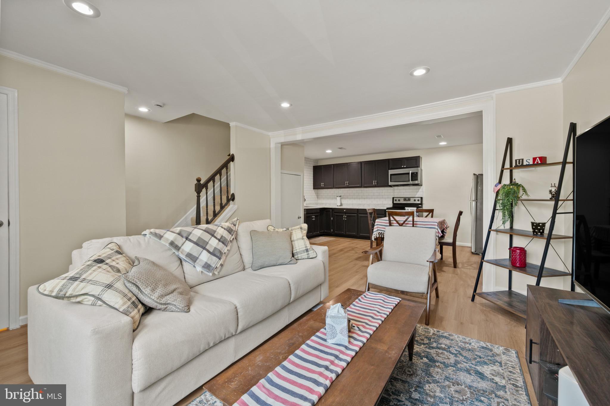 HOMELAND VILLAGE - Residential