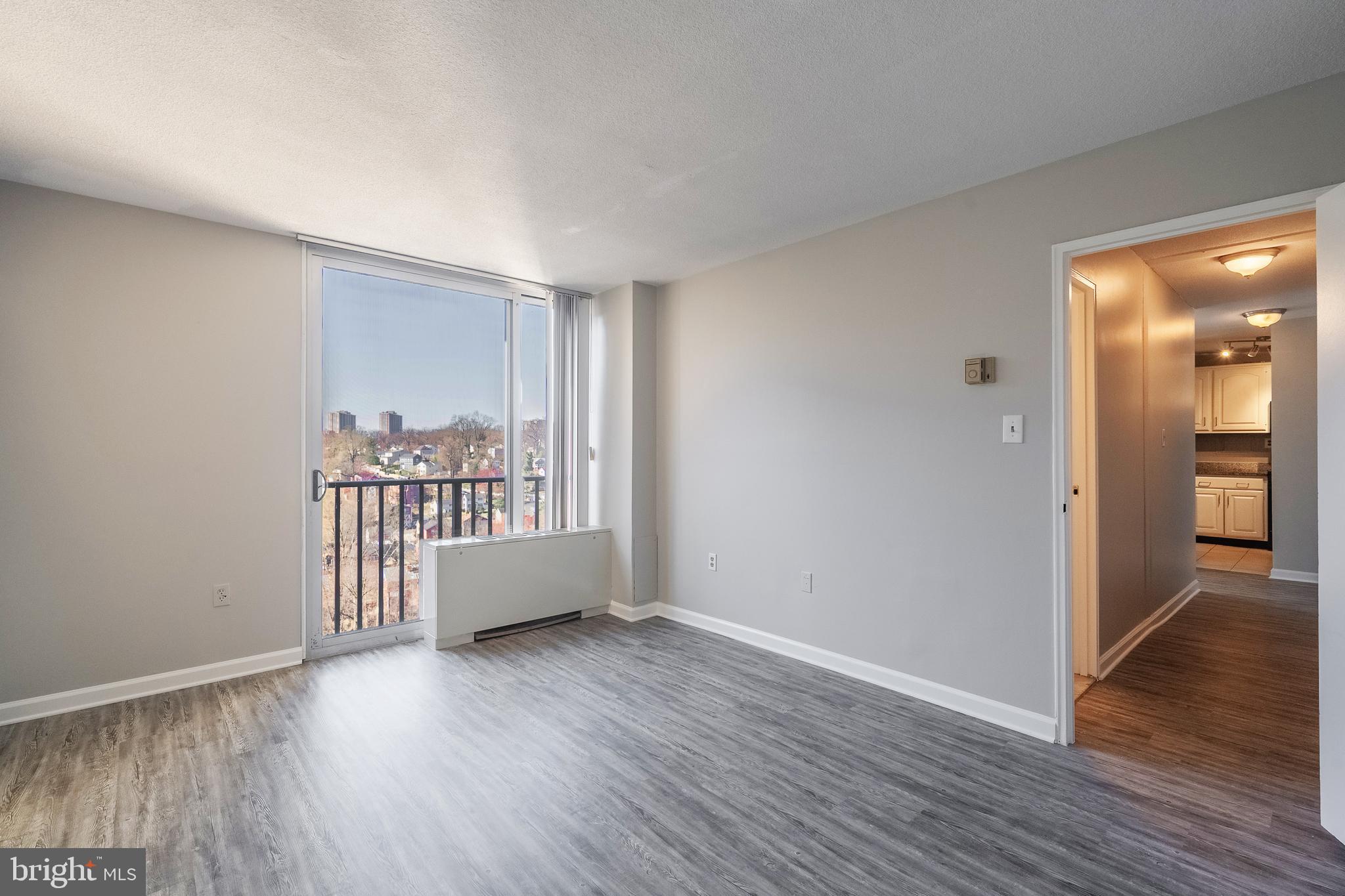 THE CARLTON - Residential