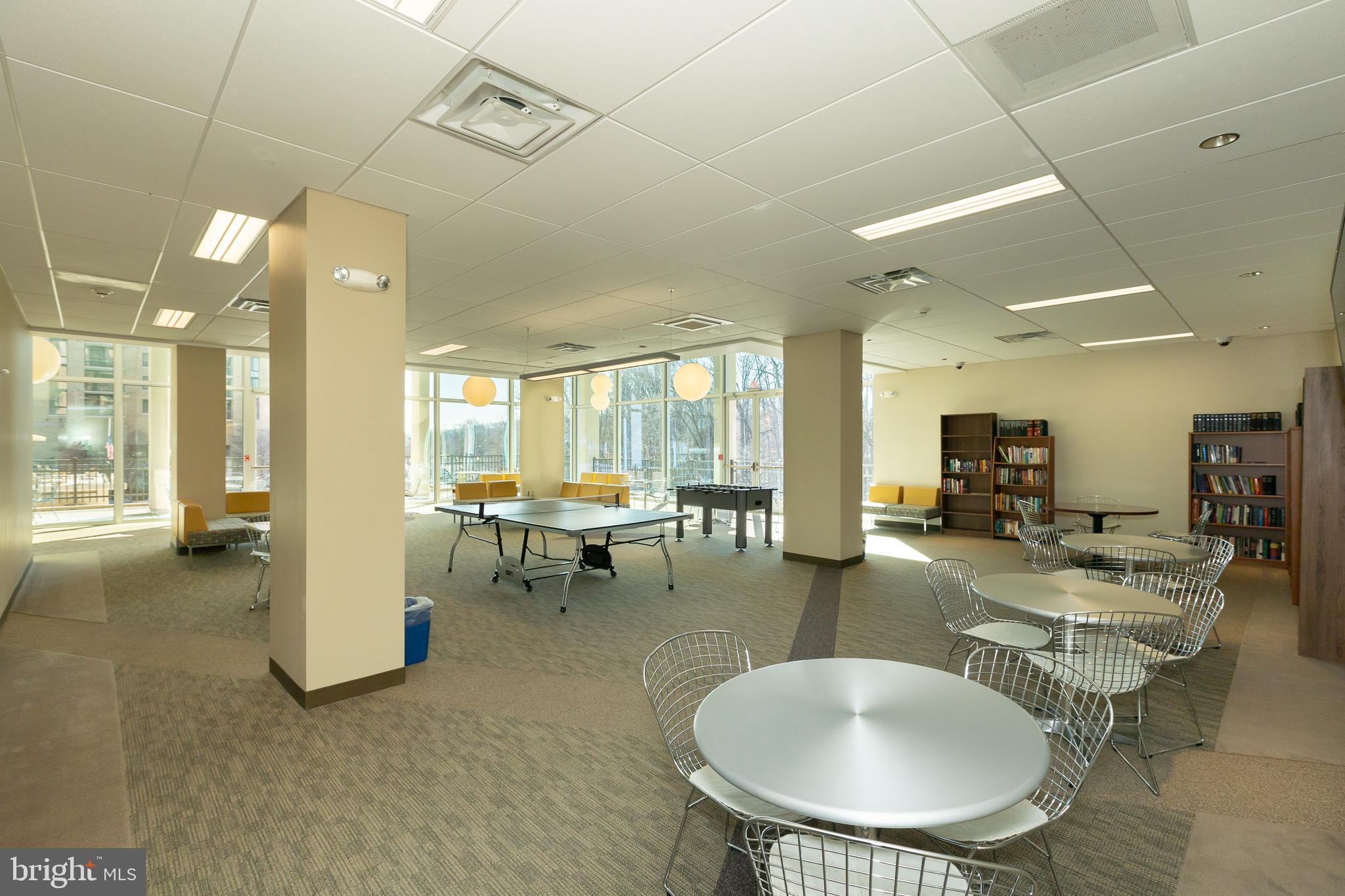 THE CARLTON - Residential