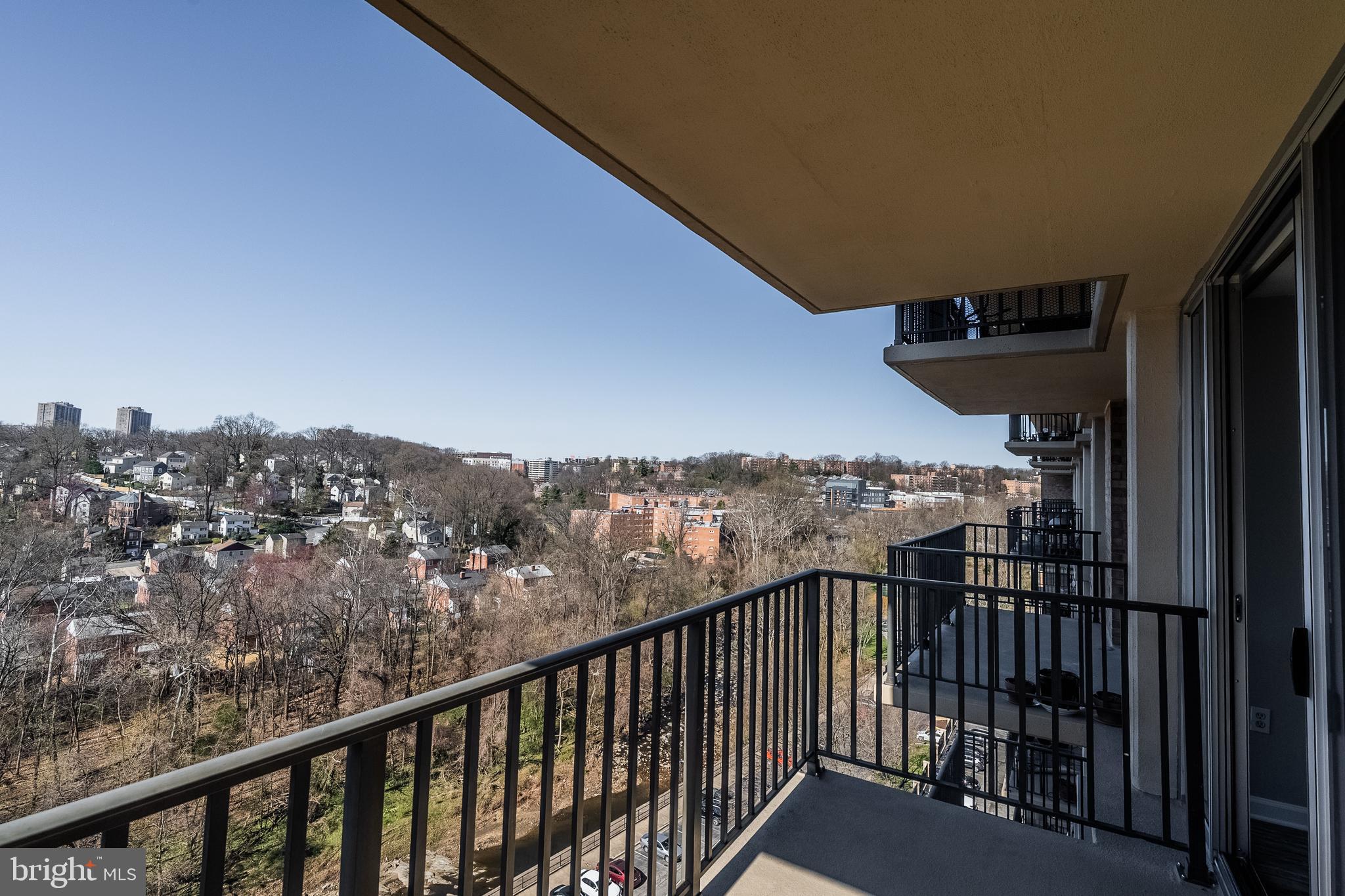 THE CARLTON - Residential